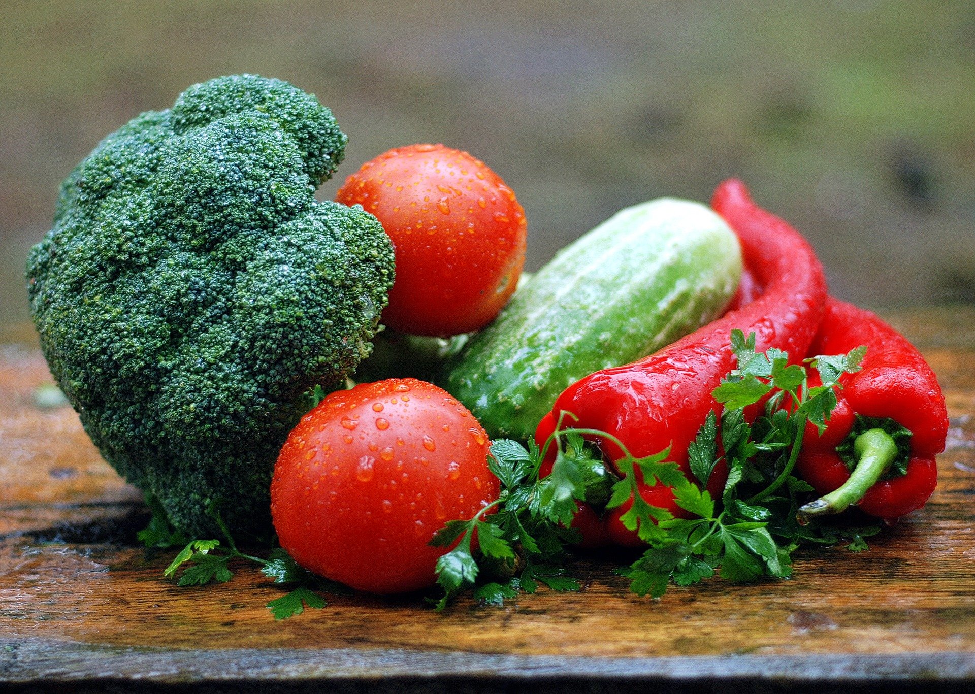 हरी पत्तेदार सब्जियों को सेहत के लिए बहुत फायदेमंद माना जाता है.